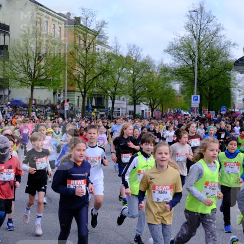 25.04.2026 - Das Zehntel Tim E. http://msf.ph/oto/9566415 25.04.2026 08:31:30 Ziel  meine-sportfotos.de