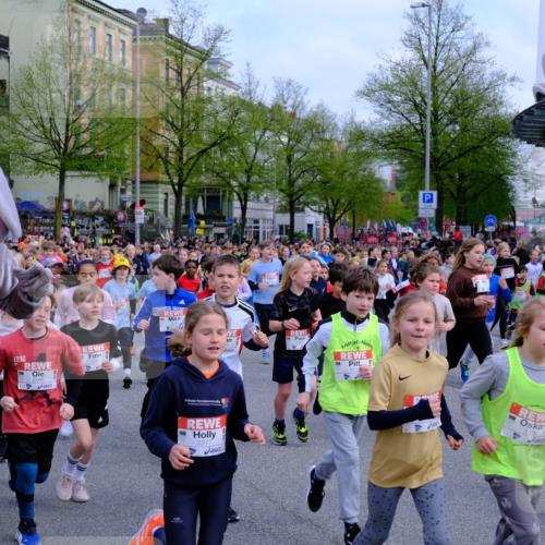 25.04.2026 - Das Zehntel Tim E. http://msf.ph/oto/9566417 25.04.2026 08:31:30 Ziel  meine-sportfotos.de