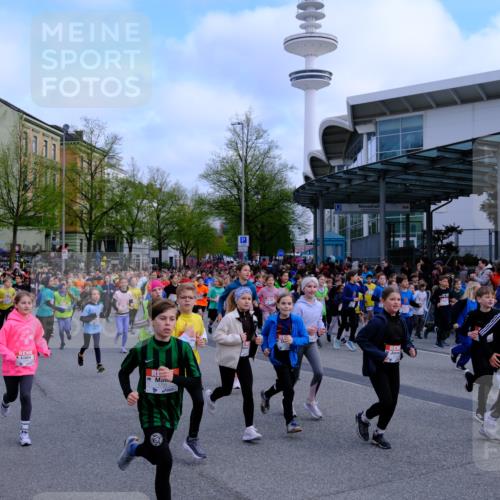 25.04.2026 - Das Zehntel Tim E. http://msf.ph/oto/9566440 25.04.2026 08:31:38 Ziel  meine-sportfotos.de