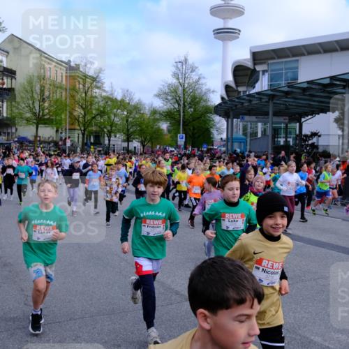 25.04.2026 - Das Zehntel Tim E. http://msf.ph/oto/9566467 25.04.2026 08:31:45 Ziel  meine-sportfotos.de