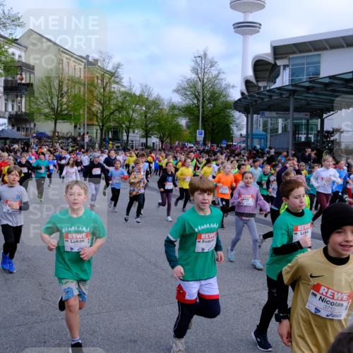 25.04.2026 - Das Zehntel Tim E. http://msf.ph/oto/9566468 25.04.2026 08:31:45 Ziel  meine-sportfotos.de