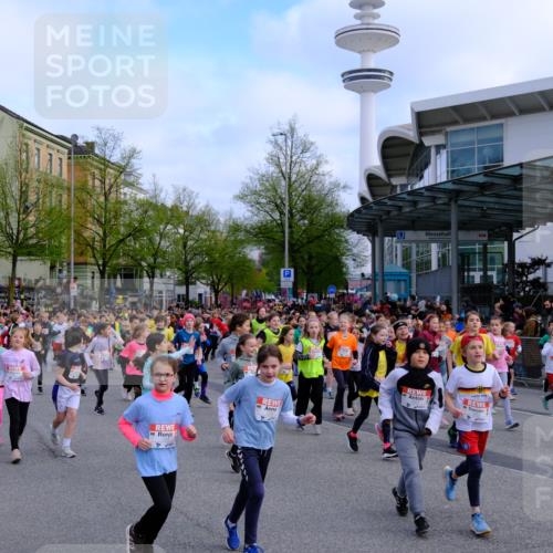 25.04.2026 - Das Zehntel Tim E. http://msf.ph/oto/9566499 25.04.2026 08:31:56 Ziel  meine-sportfotos.de