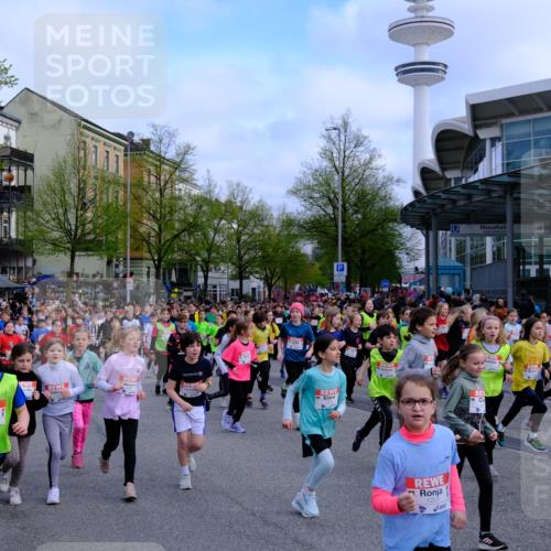 25.04.2026 - Das Zehntel Tim E. http://msf.ph/oto/9566501 25.04.2026 08:31:57 Ziel  meine-sportfotos.de