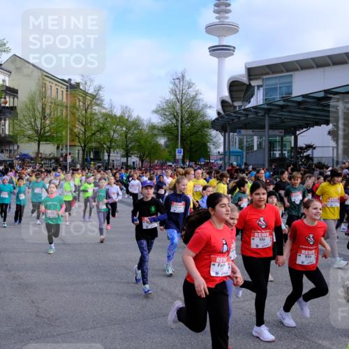 25.04.2026 - Das Zehntel Tim E. http://msf.ph/oto/9566543 25.04.2026 08:32:12 Ziel  meine-sportfotos.de