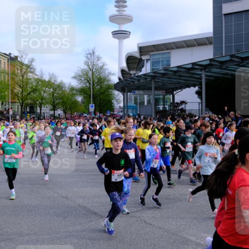 25.04.2026 - Das Zehntel Tim E. http://msf.ph/oto/9566546 25.04.2026 08:32:13 Ziel  meine-sportfotos.de