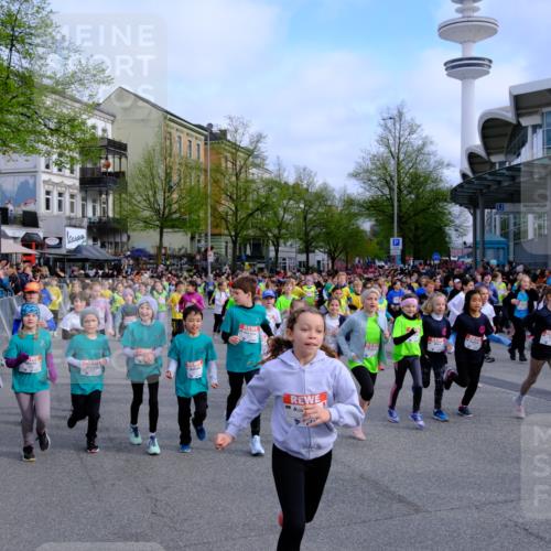 25.04.2026 - Das Zehntel Tim E. http://msf.ph/oto/9566550 25.04.2026 08:32:15 Ziel  meine-sportfotos.de