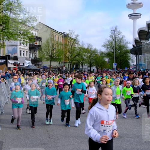 25.04.2026 - Das Zehntel Tim E. http://msf.ph/oto/9566552 25.04.2026 08:32:15 Ziel  meine-sportfotos.de