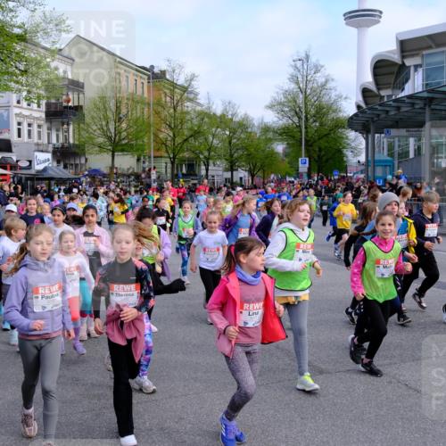 25.04.2026 - Das Zehntel Tim E. http://msf.ph/oto/9566589 25.04.2026 08:32:27 Ziel  meine-sportfotos.de