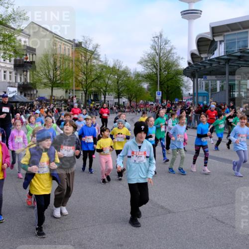 25.04.2026 - Das Zehntel Tim E. http://msf.ph/oto/9566608 25.04.2026 08:32:34 Ziel  meine-sportfotos.de