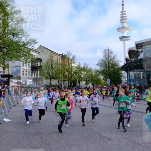 25.04.2026 - Das Zehntel Tim E. http://msf.ph/oto/9566740 25.04.2026 08:33:47 Ziel  meine-sportfotos.de