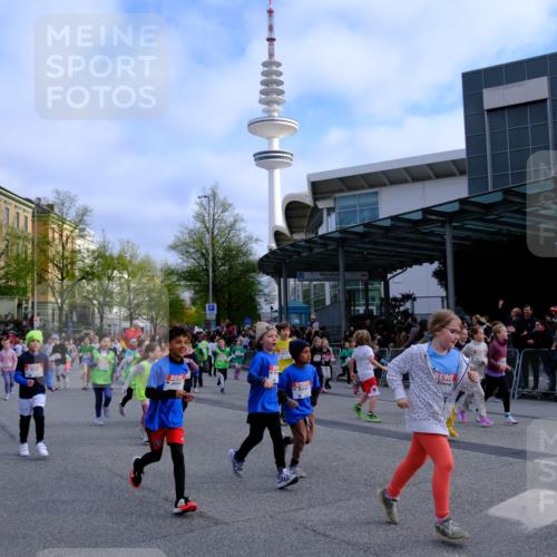25.04.2026 - Das Zehntel Tim E. http://msf.ph/oto/9566759 25.04.2026 08:33:55 Ziel  meine-sportfotos.de