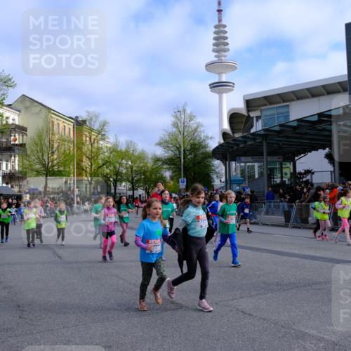 25.04.2026 - Das Zehntel Tim E. http://msf.ph/oto/9566783 25.04.2026 08:34:03 Ziel  meine-sportfotos.de