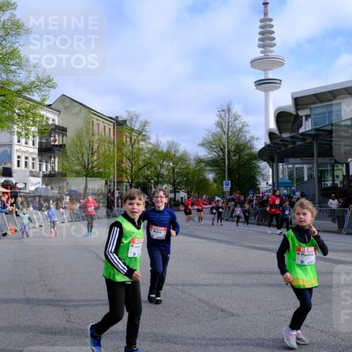 25.04.2026 - Das Zehntel Tim E. http://msf.ph/oto/9566795 25.04.2026 08:34:08 Ziel  meine-sportfotos.de