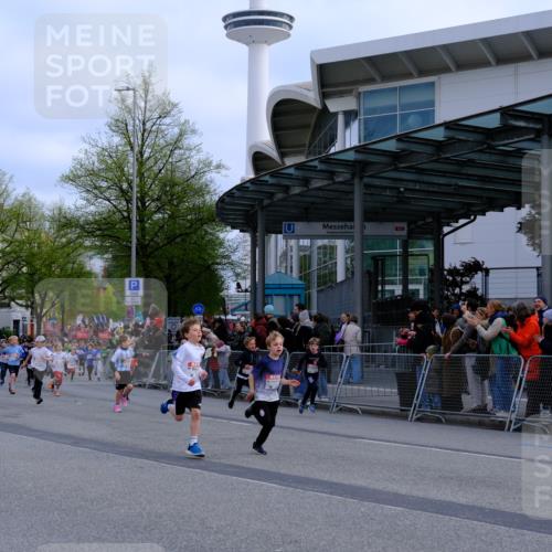 25.04.2026 - Das Zehntel Tim E. http://msf.ph/oto/9566809 25.04.2026 08:34:41 Ziel  meine-sportfotos.de