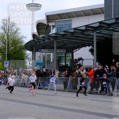 25.04.2026 - Das Zehntel Tim E. http://msf.ph/oto/9566817 25.04.2026 08:34:42 Ziel  meine-sportfotos.de