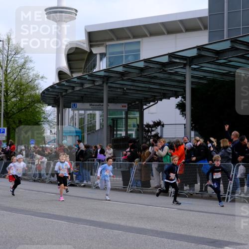 25.04.2026 - Das Zehntel Tim E. http://msf.ph/oto/9566818 25.04.2026 08:34:43 Ziel  meine-sportfotos.de