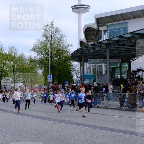 25.04.2026 - Das Zehntel Tim E. http://msf.ph/oto/9566827 25.04.2026 08:34:45 Ziel  meine-sportfotos.de