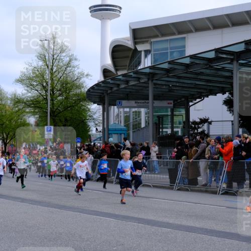 25.04.2026 - Das Zehntel Tim E. http://msf.ph/oto/9566831 25.04.2026 08:34:46 Ziel  meine-sportfotos.de