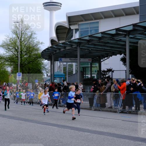 25.04.2026 - Das Zehntel Tim E. http://msf.ph/oto/9566833 25.04.2026 08:34:46 Ziel  meine-sportfotos.de