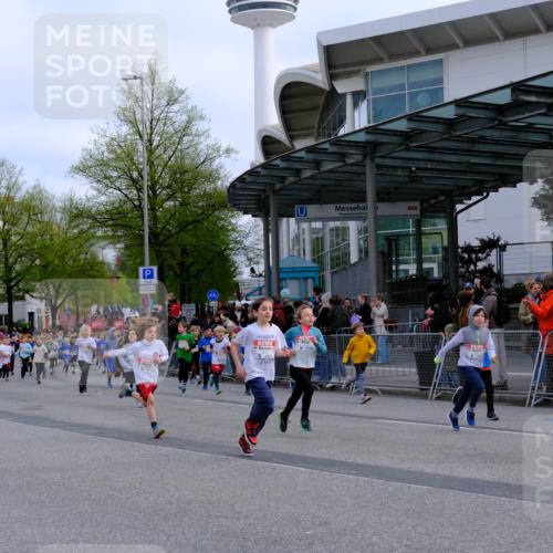 25.04.2026 - Das Zehntel Tim E. http://msf.ph/oto/9566834 25.04.2026 08:34:47 Ziel  meine-sportfotos.de