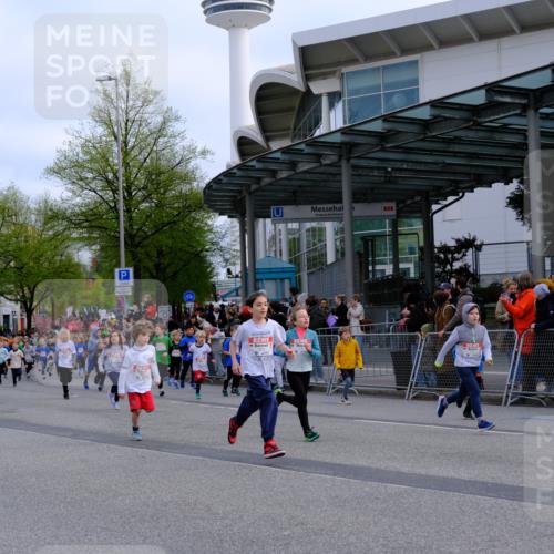 25.04.2026 - Das Zehntel Tim E. http://msf.ph/oto/9566835 25.04.2026 08:34:47 Ziel  meine-sportfotos.de
