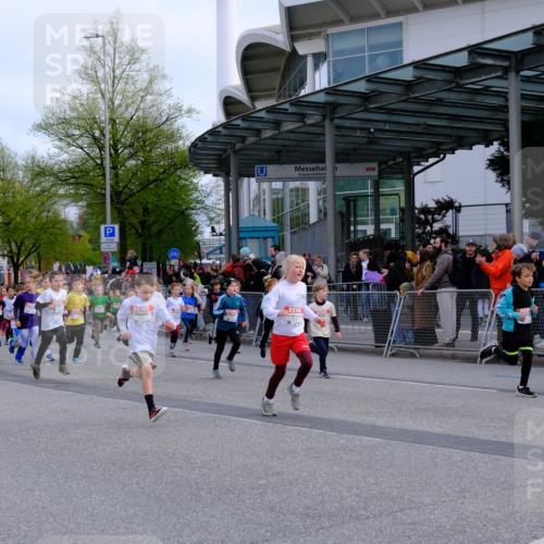 25.04.2026 - Das Zehntel Tim E. http://msf.ph/oto/9566842 25.04.2026 08:34:53 Ziel  meine-sportfotos.de