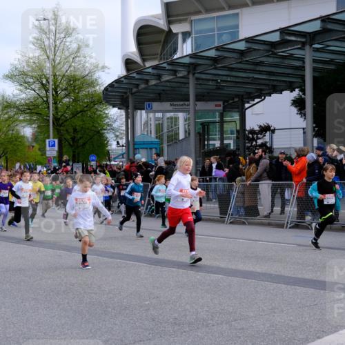 25.04.2026 - Das Zehntel Tim E. http://msf.ph/oto/9566843 25.04.2026 08:34:53 Ziel  meine-sportfotos.de