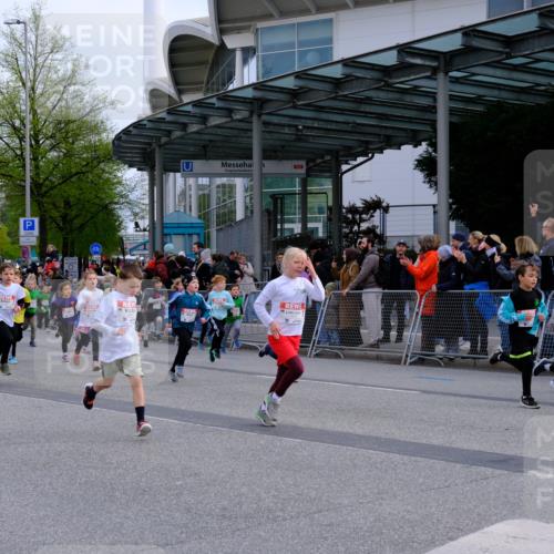 25.04.2026 - Das Zehntel Tim E. http://msf.ph/oto/9566845 25.04.2026 08:34:53 Ziel  meine-sportfotos.de