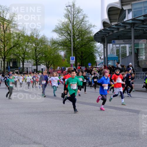 25.04.2026 - Das Zehntel Tim E. http://msf.ph/oto/9566863 25.04.2026 08:34:57 Ziel  meine-sportfotos.de