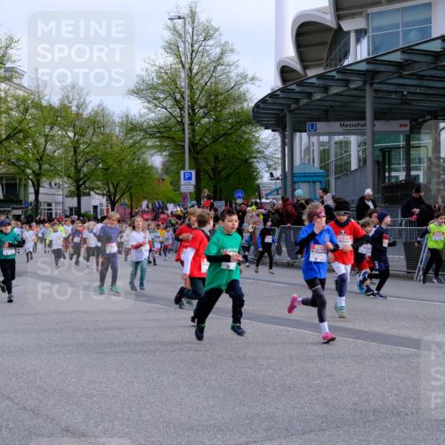 25.04.2026 - Das Zehntel Tim E. http://msf.ph/oto/9566865 25.04.2026 08:34:57 Ziel  meine-sportfotos.de