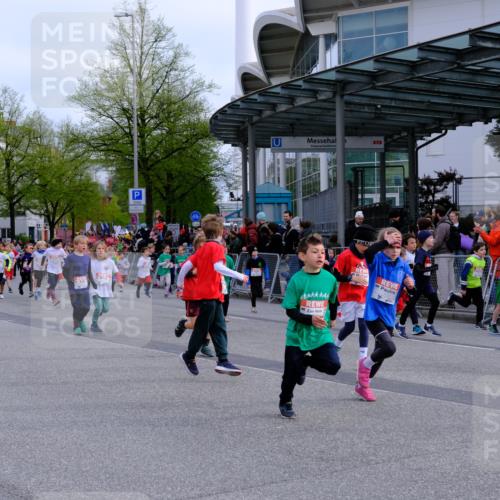 25.04.2026 - Das Zehntel Tim E. http://msf.ph/oto/9566869 25.04.2026 08:34:57 Ziel  meine-sportfotos.de