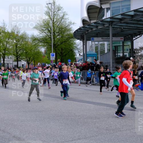 25.04.2026 - Das Zehntel Tim E. http://msf.ph/oto/9566873 25.04.2026 08:34:59 Ziel  meine-sportfotos.de