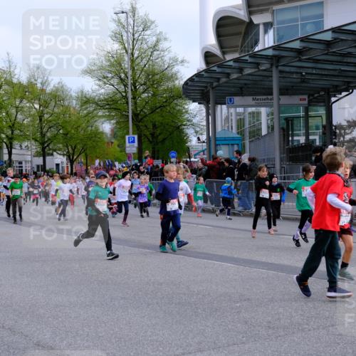 25.04.2026 - Das Zehntel Tim E. http://msf.ph/oto/9566874 25.04.2026 08:34:59 Ziel  meine-sportfotos.de