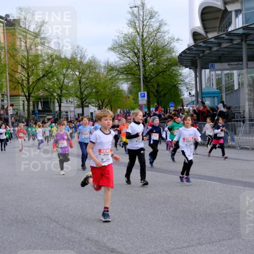 25.04.2026 - Das Zehntel Tim E. http://msf.ph/oto/9566891 25.04.2026 08:35:05 Ziel  meine-sportfotos.de