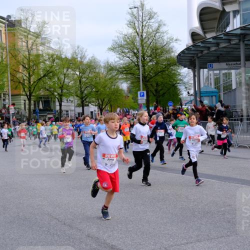 25.04.2026 - Das Zehntel Tim E. http://msf.ph/oto/9566892 25.04.2026 08:35:05 Ziel  meine-sportfotos.de