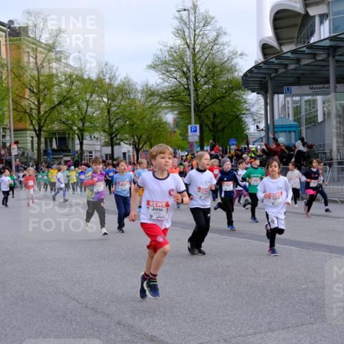 25.04.2026 - Das Zehntel Tim E. http://msf.ph/oto/9566893 25.04.2026 08:35:06 Ziel  meine-sportfotos.de