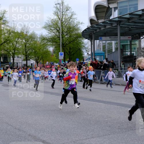 25.04.2026 - Das Zehntel Tim E. http://msf.ph/oto/9566896 25.04.2026 08:35:07 Ziel  meine-sportfotos.de