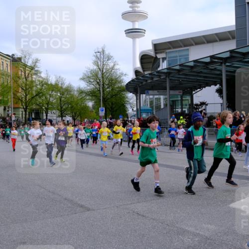 25.04.2026 - Das Zehntel Tim E. http://msf.ph/oto/9566928 25.04.2026 08:35:19 Ziel  meine-sportfotos.de