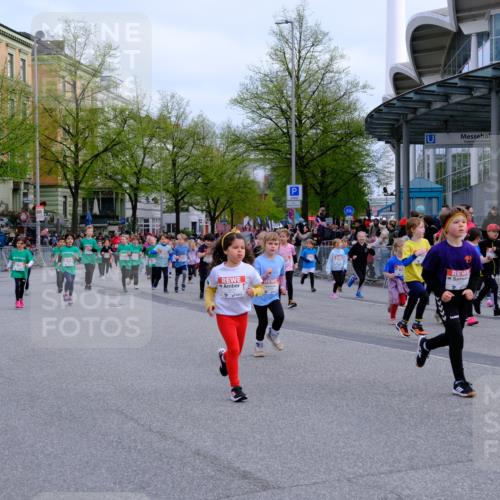25.04.2026 - Das Zehntel Tim E. http://msf.ph/oto/9566937 25.04.2026 08:35:23 Ziel  meine-sportfotos.de