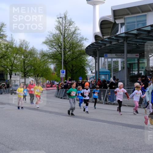 25.04.2026 - Das Zehntel Tim E. http://msf.ph/oto/9566975 25.04.2026 08:35:42 Ziel  meine-sportfotos.de