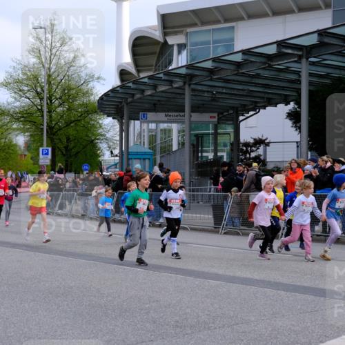 25.04.2026 - Das Zehntel Tim E. http://msf.ph/oto/9566980 25.04.2026 08:35:43 Ziel  meine-sportfotos.de