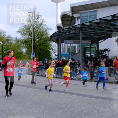 25.04.2026 - Das Zehntel Tim E. http://msf.ph/oto/9566985 25.04.2026 08:35:45 Ziel  meine-sportfotos.de