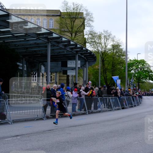 25.04.2026 - Das Zehntel Tim E. http://msf.ph/oto/9567005 25.04.2026 08:45:52 Ziel 4067 meine-sportfotos.de