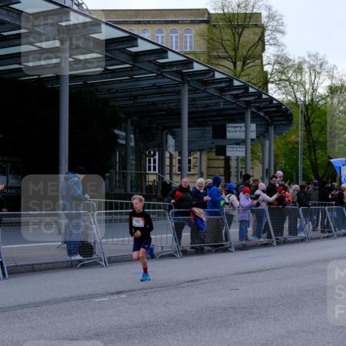25.04.2026 - Das Zehntel Tim E. http://msf.ph/oto/9567009 25.04.2026 08:45:52 Ziel 4067 meine-sportfotos.de