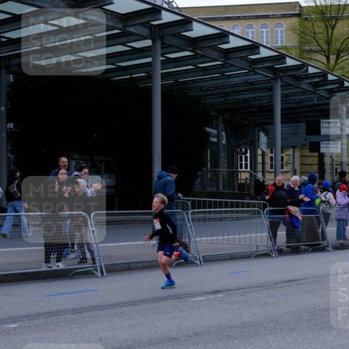 25.04.2026 - Das Zehntel Tim E. http://msf.ph/oto/9567012 25.04.2026 08:45:52 Ziel 4067 meine-sportfotos.de
