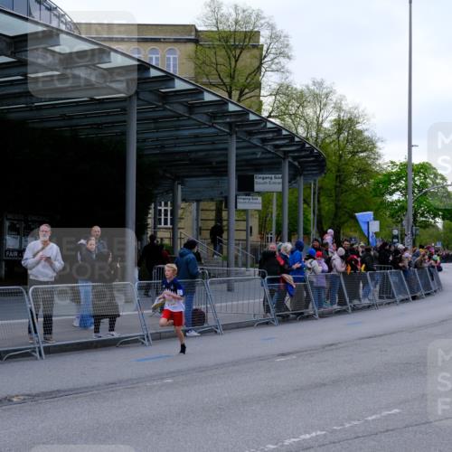 25.04.2026 - Das Zehntel Tim E. http://msf.ph/oto/9567013 25.04.2026 08:46:02 Ziel 4017 meine-sportfotos.de