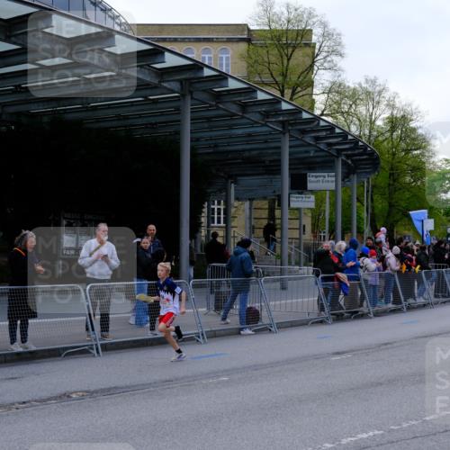 25.04.2026 - Das Zehntel Tim E. http://msf.ph/oto/9567016 25.04.2026 08:46:02 Ziel 4017 meine-sportfotos.de