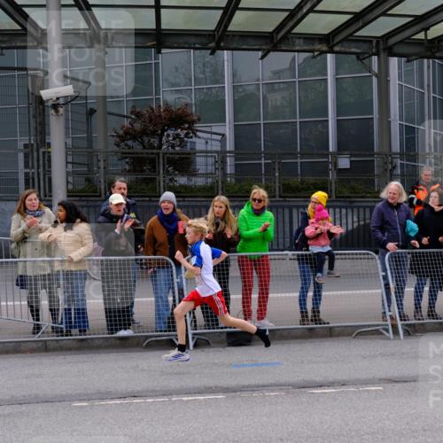 25.04.2026 - Das Zehntel Tim E. http://msf.ph/oto/9567027 25.04.2026 08:46:04 Ziel 2328, 4017 meine-sportfotos.de