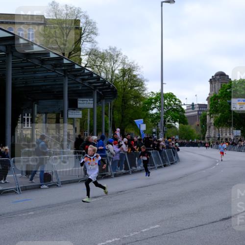 25.04.2026 - Das Zehntel Tim E. http://msf.ph/oto/9567031 25.04.2026 08:46:08 Ziel 2328, 3081, 4017 meine-sportfotos.de