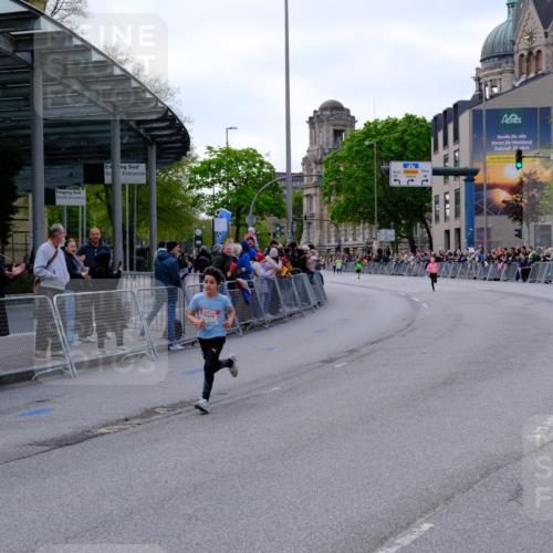 25.04.2026 - Das Zehntel Tim E. http://msf.ph/oto/9567045 25.04.2026 08:46:24 Ziel 2043, 3582 meine-sportfotos.de
